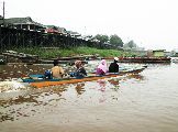 Foto: Cilts sievietes un saldūdens delfīnu meklējumi Borneo